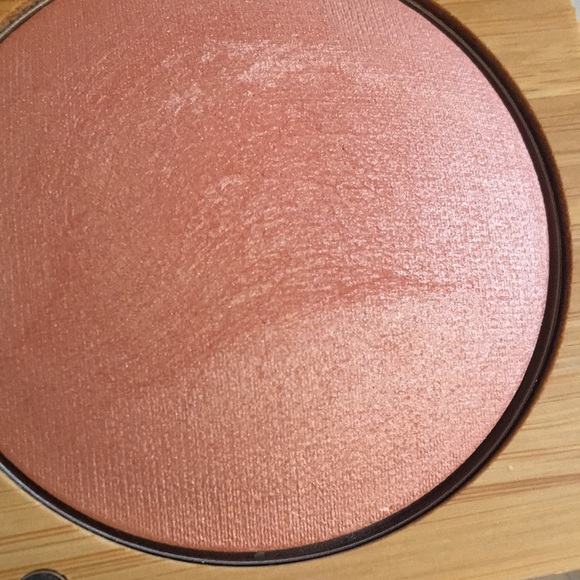 Antonym Highlighting Blush - Picture 3 of 5